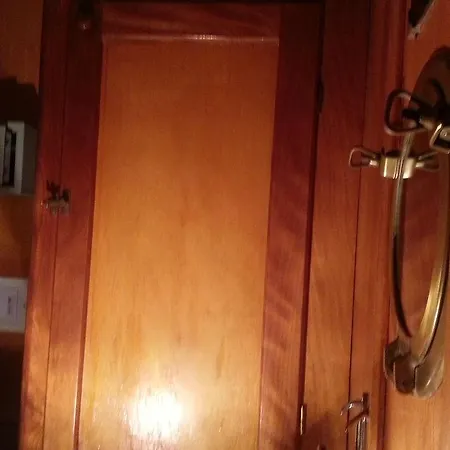 Botel Boat & Breakfast Caicco Freedom 2*